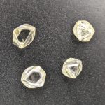 天然ダイヤモンド原石　クリスタル