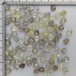 天然ダイヤモンド原石　ラウンドシェープ